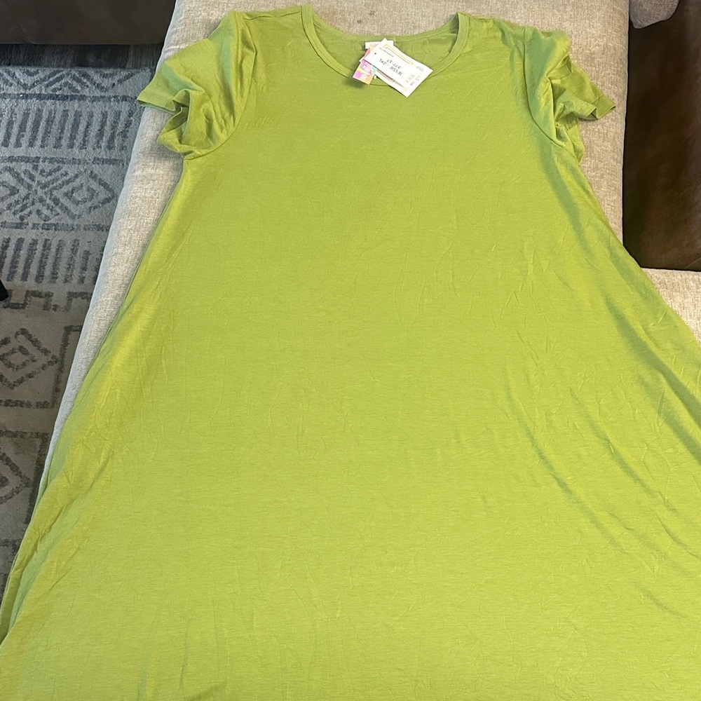 LuLaRoe Vibrant Green T-Shirt Dress